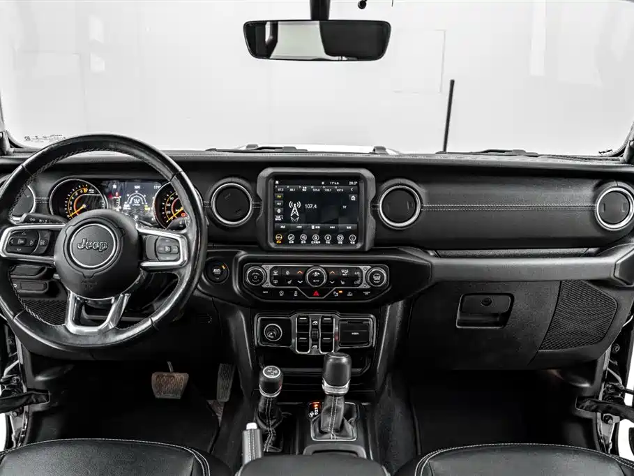 Gladiator 2022 3.6L advance version купить на сайте DeffCars