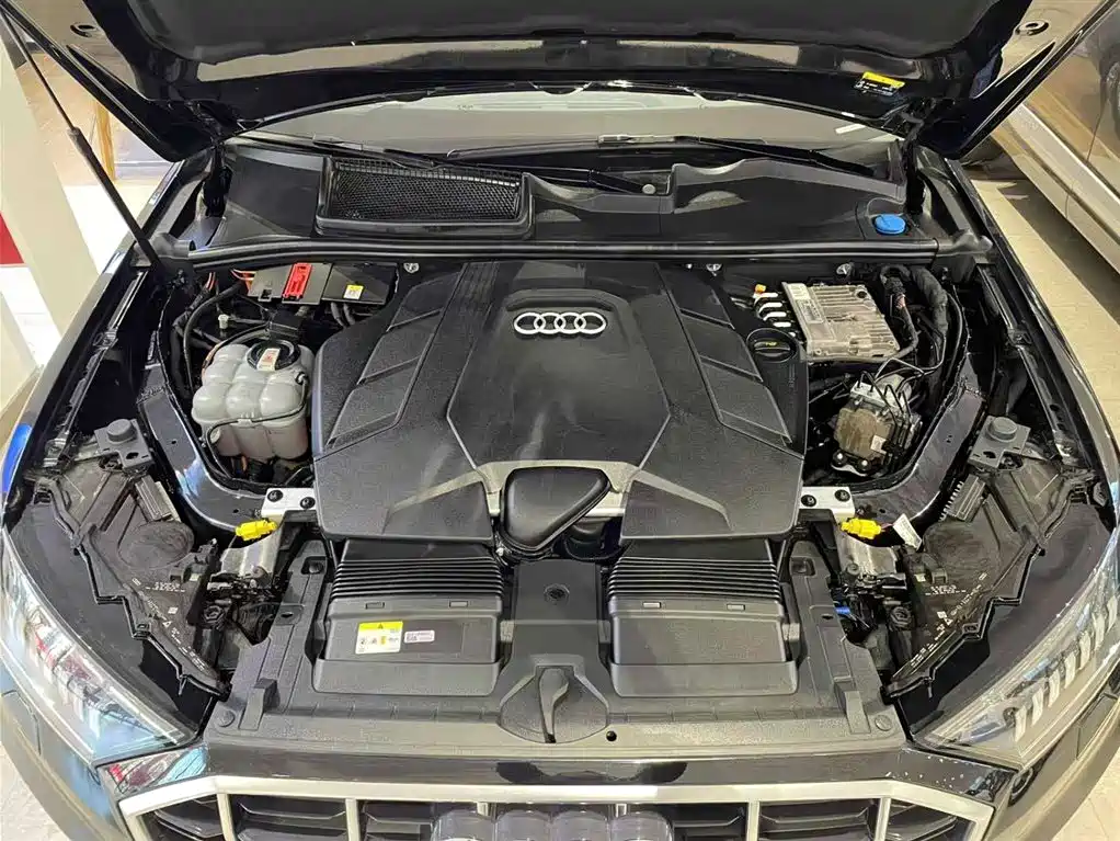 Audi Q7 2022 55 TFSI quattro S line sports купить на сайте DeffCars
