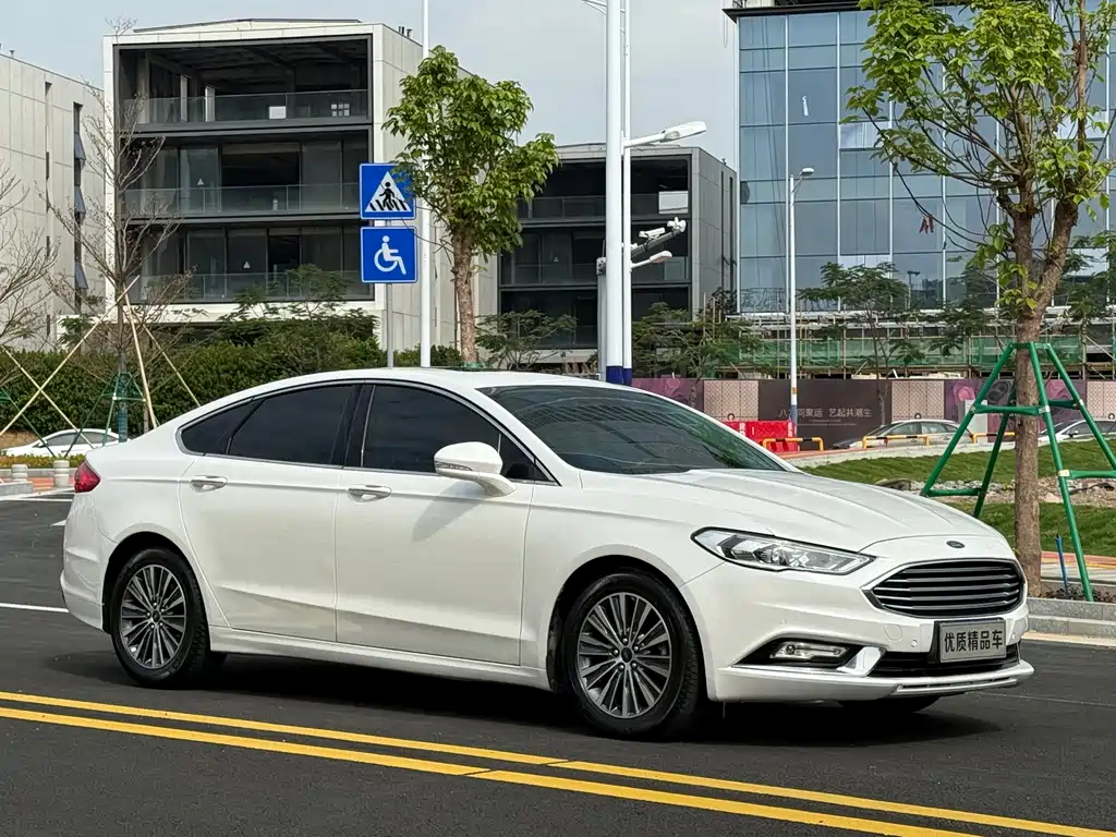 Mondeo 2017 EcoBoost 200 Luxury купить на сайте DeffCars
