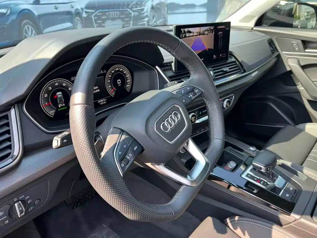 Audi Q5L 2022 45T luxury and dynamic model купить на сайте DeffCars
