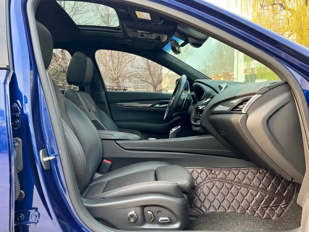 Cadillac CT5 2023 28T Platinum Type купить на сайте DeffCars