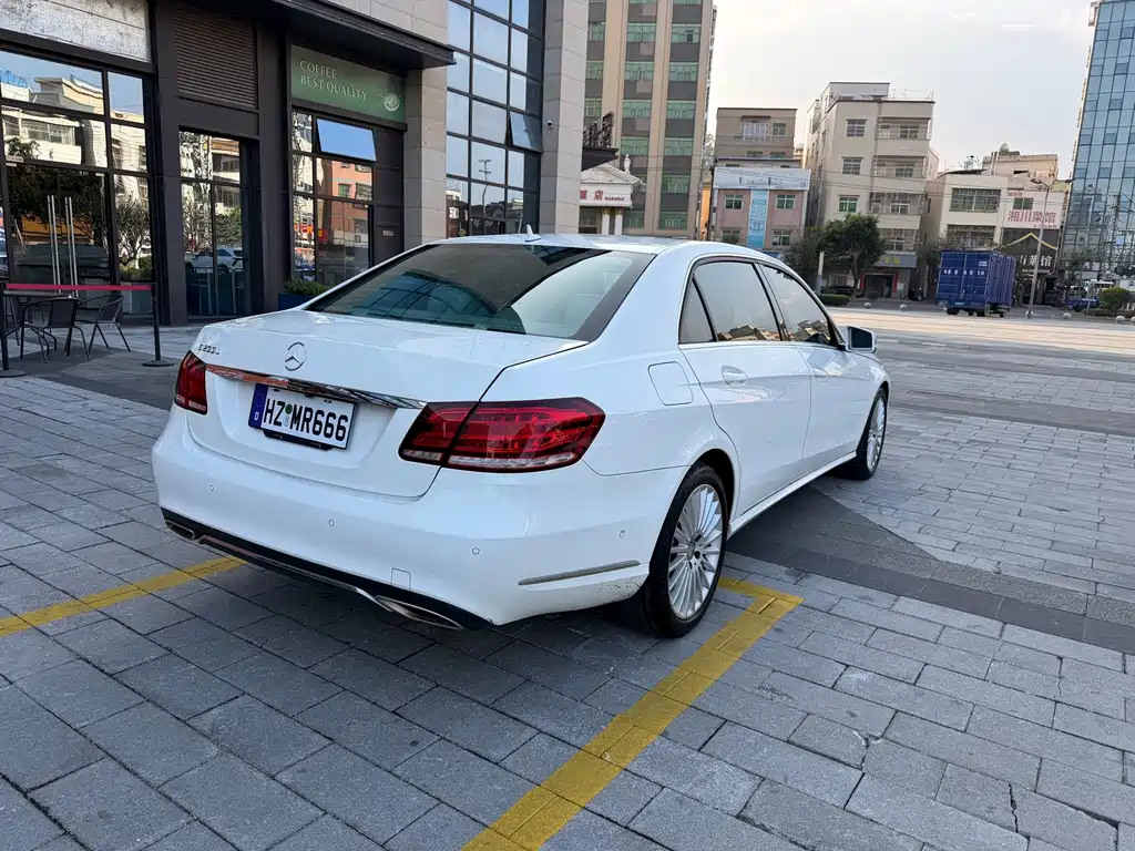 Mercedes-Benz E-Class 2015 E 200 L купить на сайте DeffCars