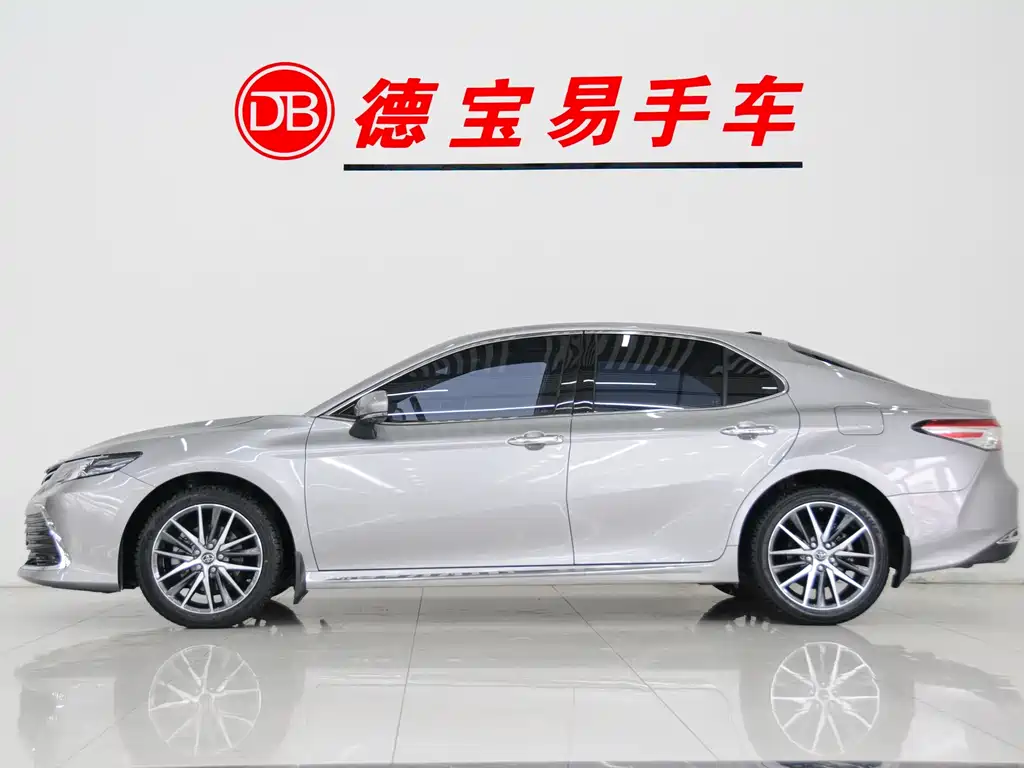 Camry 2023 2.5G Deluxe Edition купить на сайте DeffCars