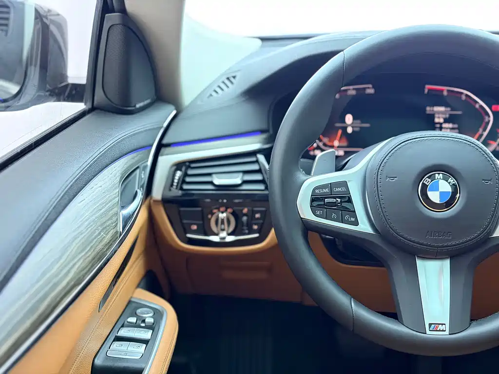 BMW 6 Series GT 2020 630i Luxury Design Package купить на сайте DeffCars