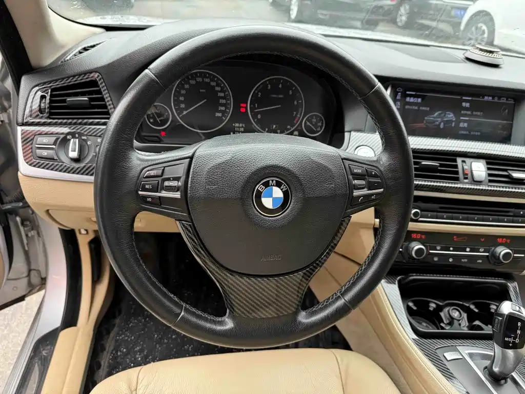 BMW 5 Series 2011 520Li Elegant купить на сайте DeffCars