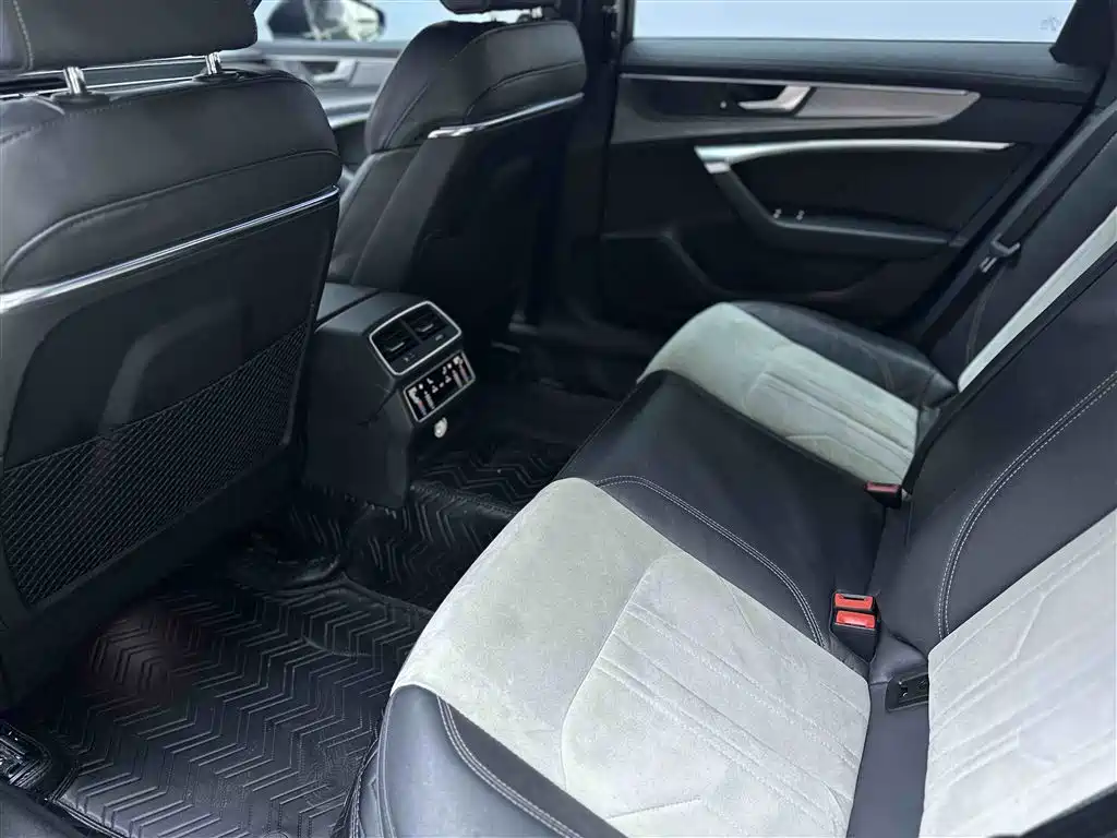 Audi A6L 2022 40 TFSI luxury and dynamic model купить на сайте DeffCars