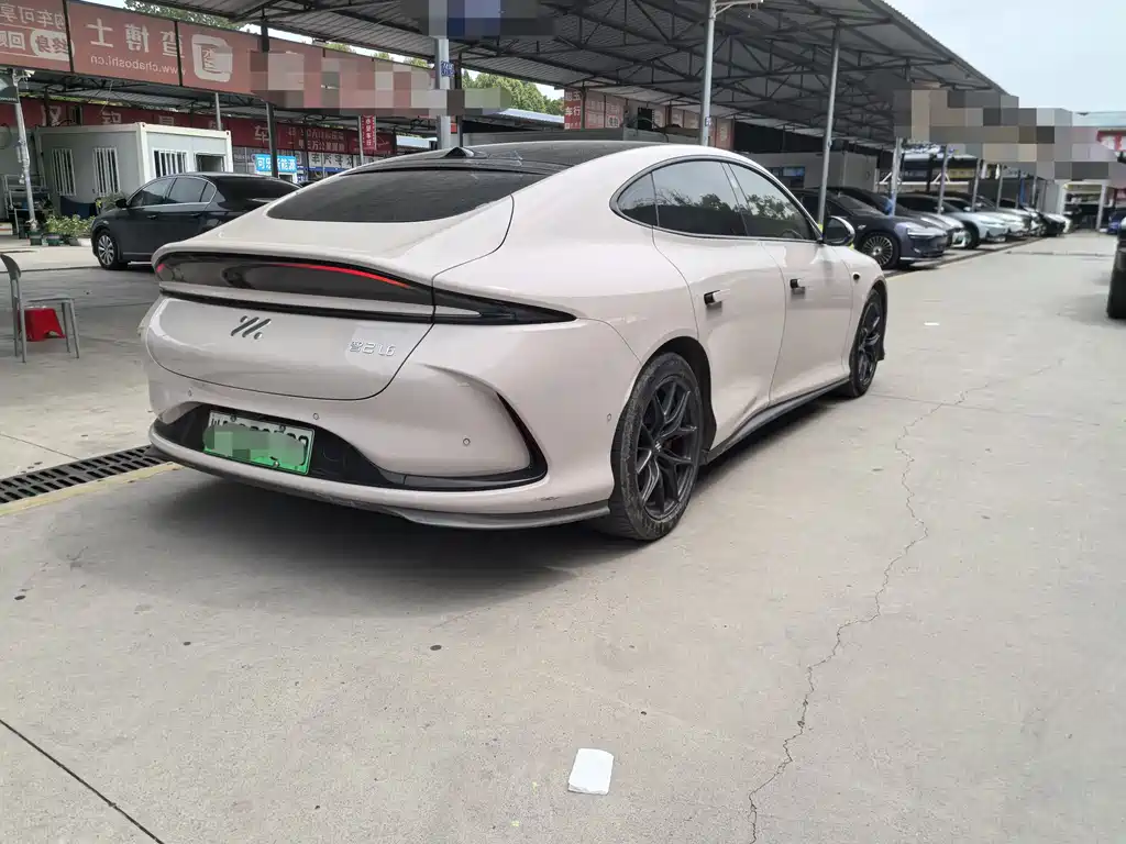 Zhiji L6 2024 Max Standard Edition купить на сайте DeffCars