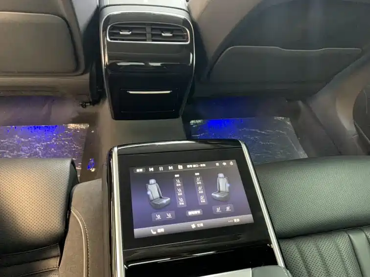 Hongqi H9 2024 2.0T Qichang Private Fashion Edition купить на сайте DeffCars
