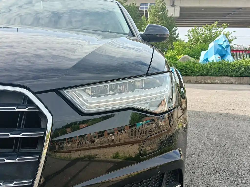 Audi A6L 2018 30th Anniversary Model 35 TFSI Fashion Model купить на сайте DeffCars
