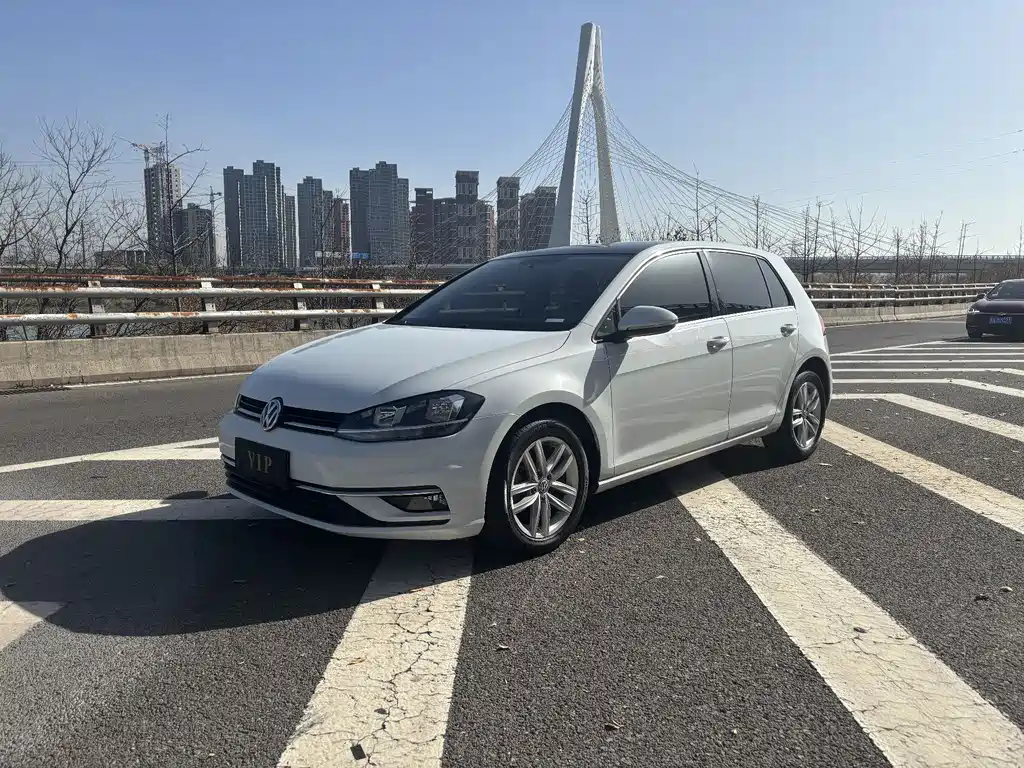 Golf 2018 230TSI automatic comfort type купить на сайте DeffCars