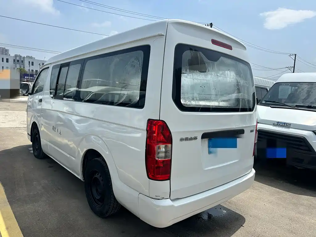 Jinbei Hiace 2016 2.0L luxury V19 купить на сайте DeffCars