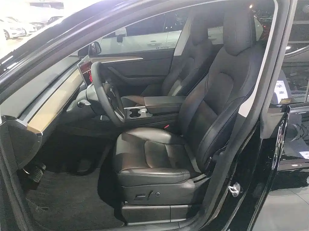Model Y 2022 rear-wheel drive version купить на сайте DeffCars