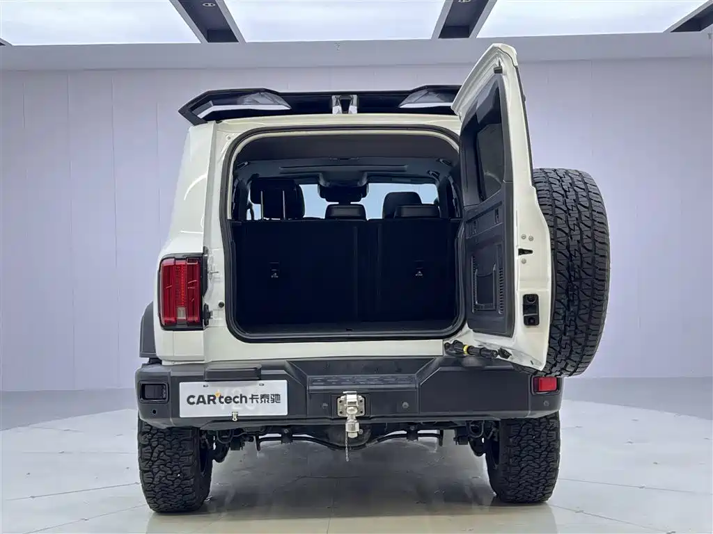 Tank 300 2021 Off-Road Version 2.0T Conqueror купить на сайте DeffCars