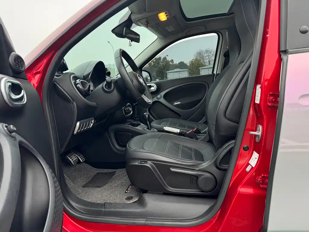 smart forfour 2016 0.9T 66kW Pioneer Edition купить на сайте DeffCars