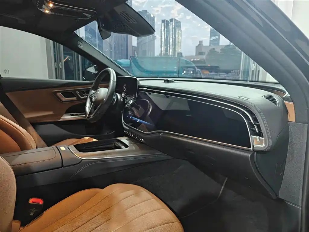 Mercedes-Benz E-Class New Energy 2024 E 350 e L plug-in hybrid sedan купить на сайте DeffCars