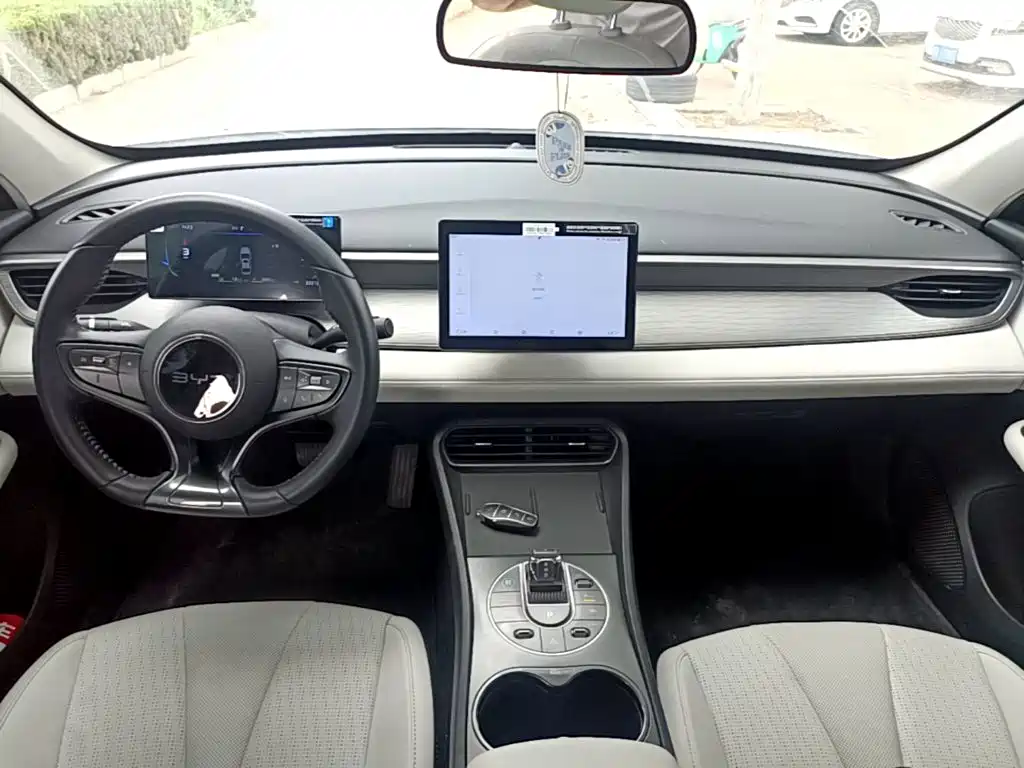 Seal 05 DM-i 2025 Smart 55km Luxury Edition купить на сайте DeffCars
