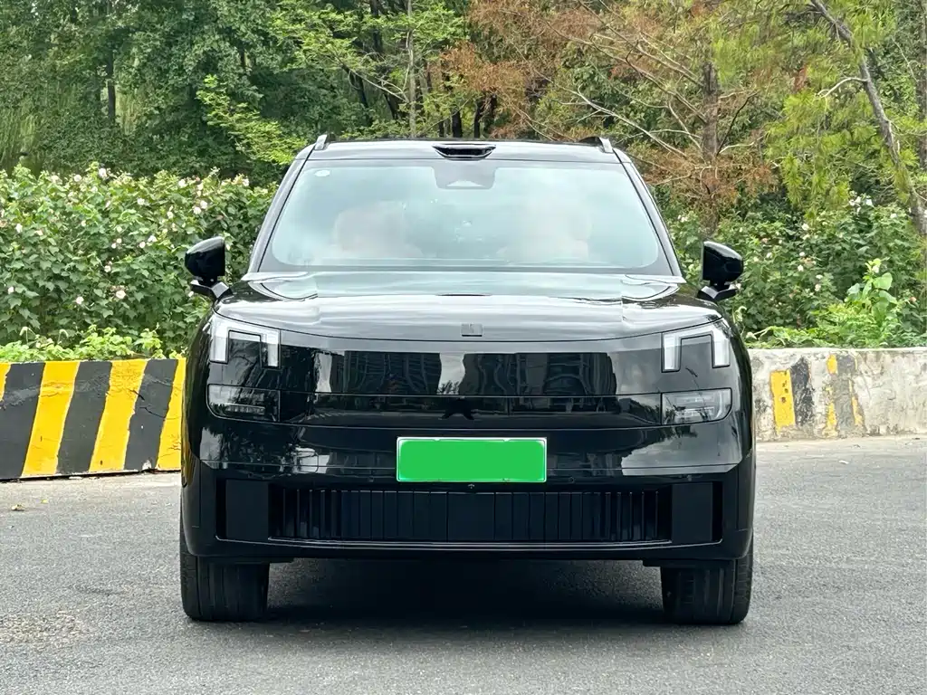 Lynk & Co 900 2025 1.5T Ultra купить на сайте DeffCars