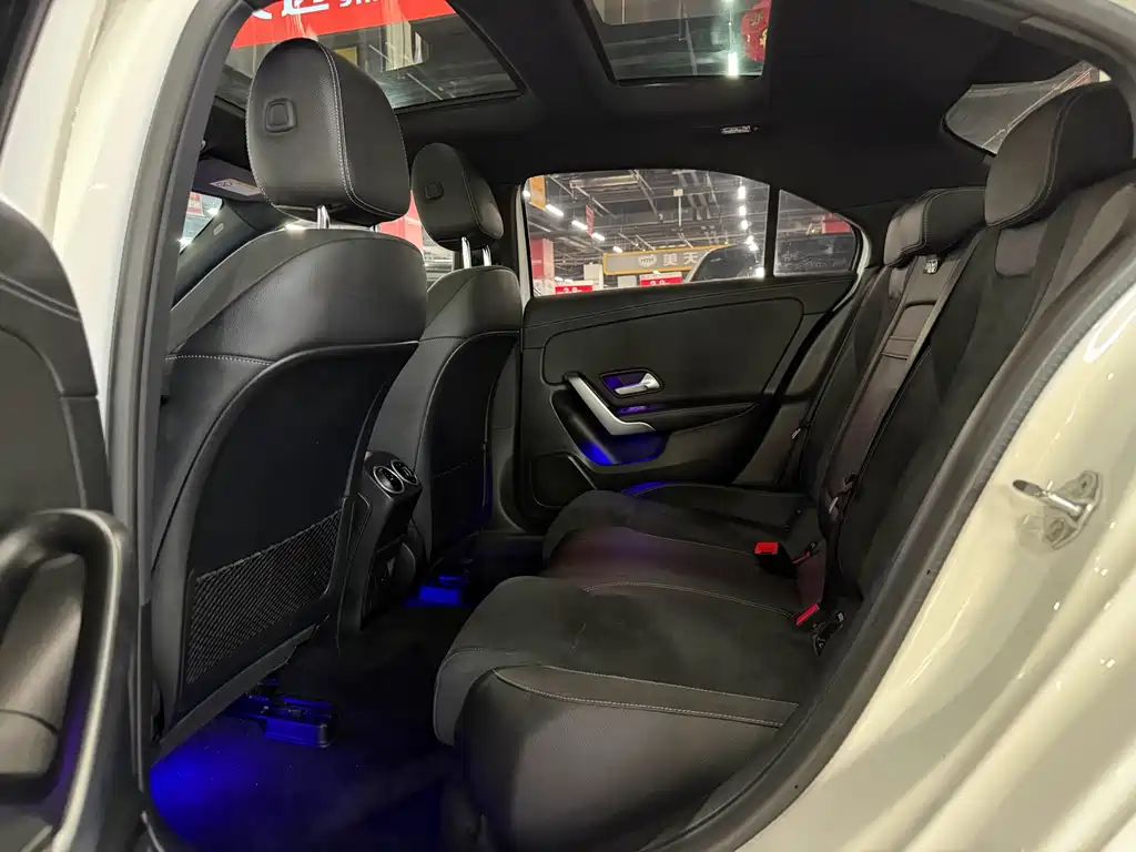 Mercedes-Benz A-Class 2022 Facelift Three A 200 L Sports Sedan Fashionable купить на сайте DeffCars