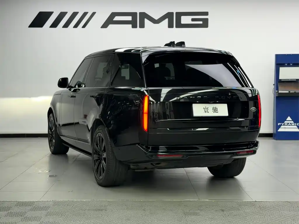 Range Rover 2023 3.0 L6 400PS Model Extended Edition купить на сайте DeffCars