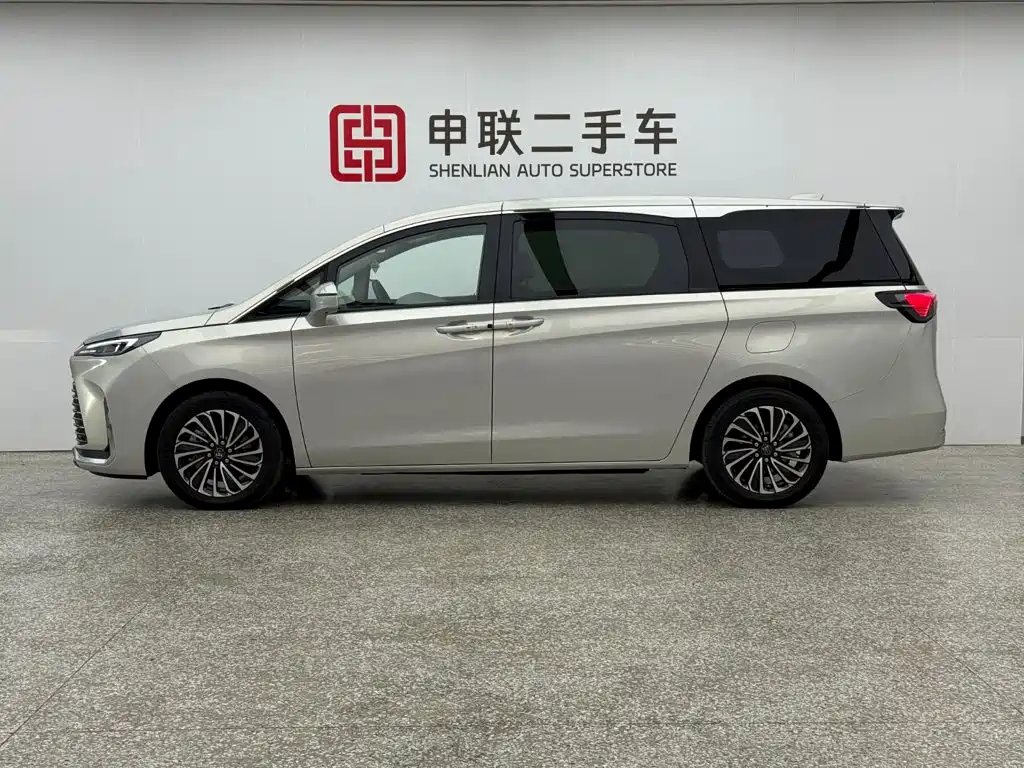 Buick GL8 New Energy 2025 Lu Shang Exclusive Edition купить на сайте DeffCars