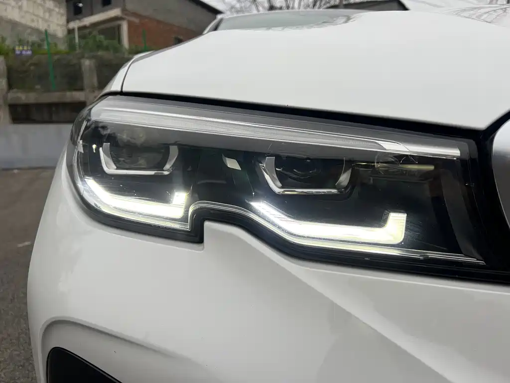 BMW 3 Series 2022 320Li M Sports Package купить на сайте DeffCars