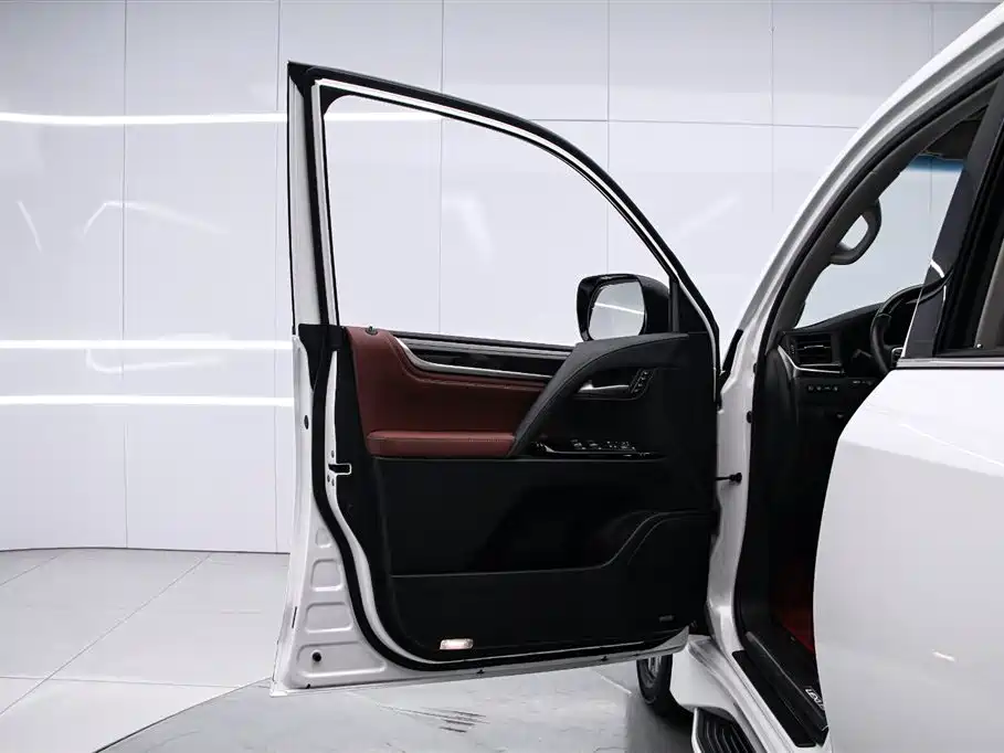 Lexus LX 2019 570 Dynamic Luxury Edition купить на сайте DeffCars