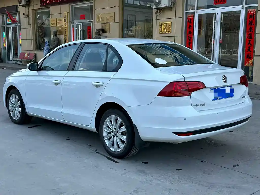 Bora 2020 1.5L manual fashion model купить на сайте DeffCars