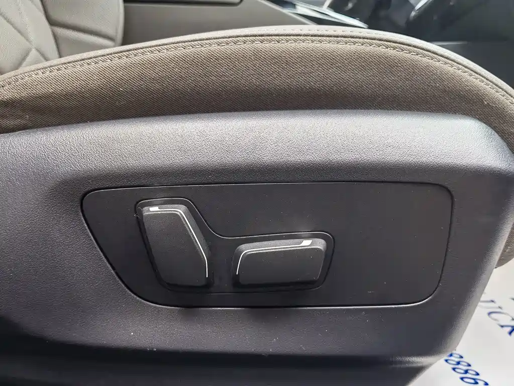 BMW 5 Series 2024 530Li xDrive M Sports Package купить на сайте DeffCars