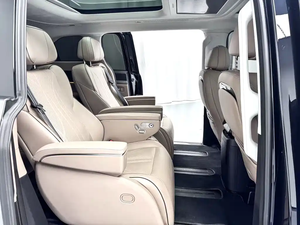 Xpeng X9 2024 640 four-wheel drive high performance Max купить на сайте DeffCars