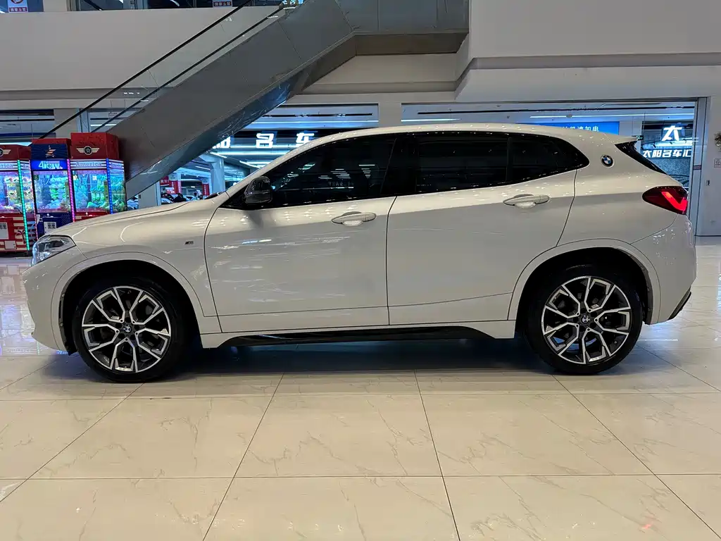 BMW X2 2021 facelift sDrive25i Night Edition купить на сайте DeffCars