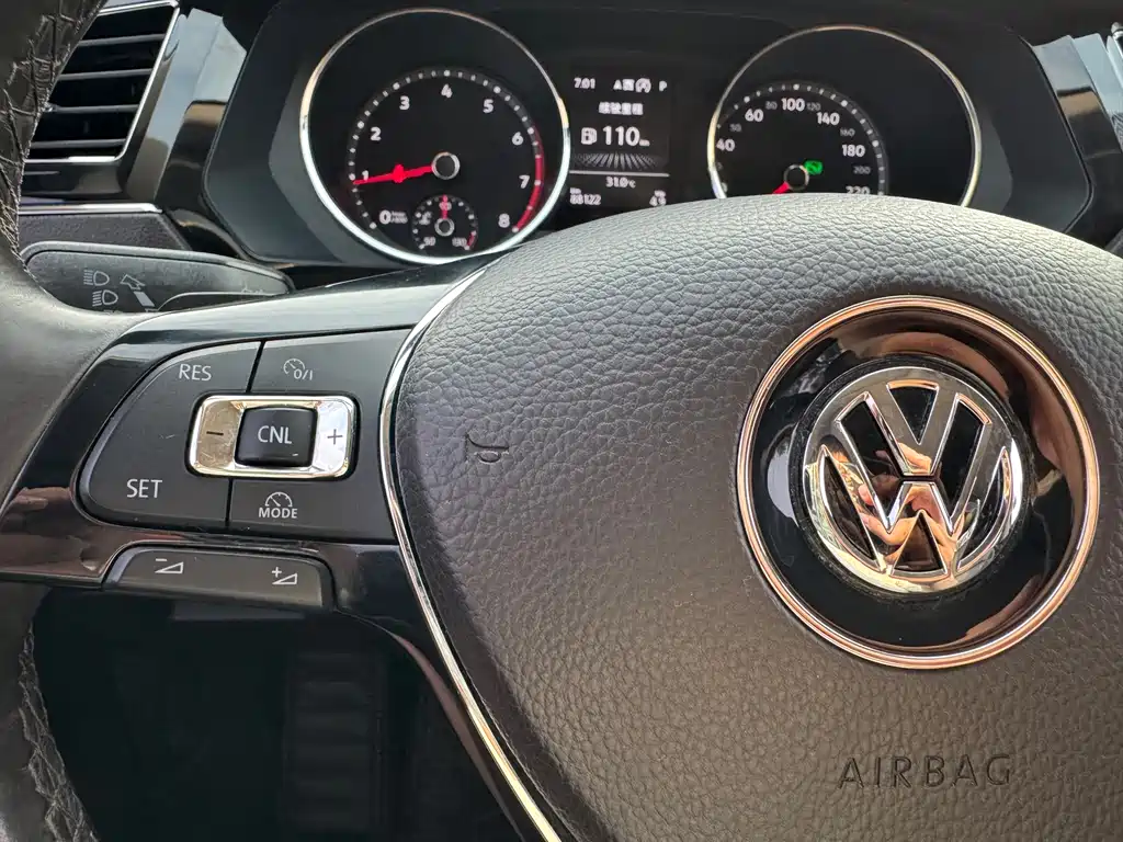 Tiguan L 2018 330TSI automatic two-wheel drive flagship version купить на сайте DeffCars