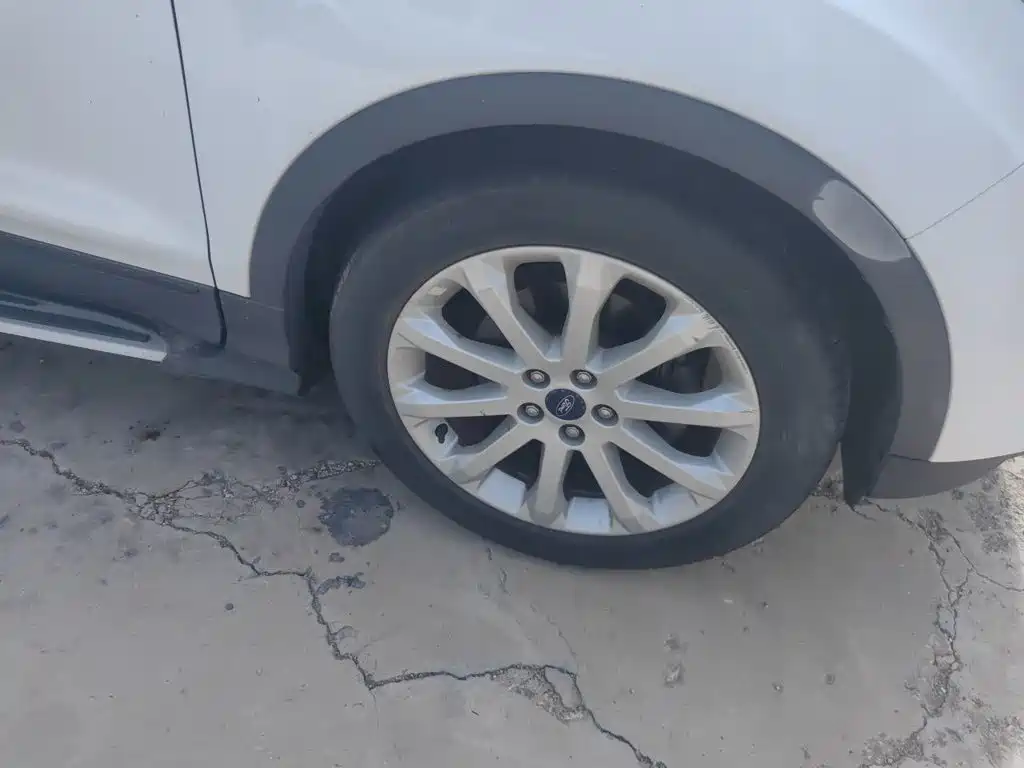 Escape 2015 1.5L GTDi two-wheel drive comfort model купить на сайте DeffCars