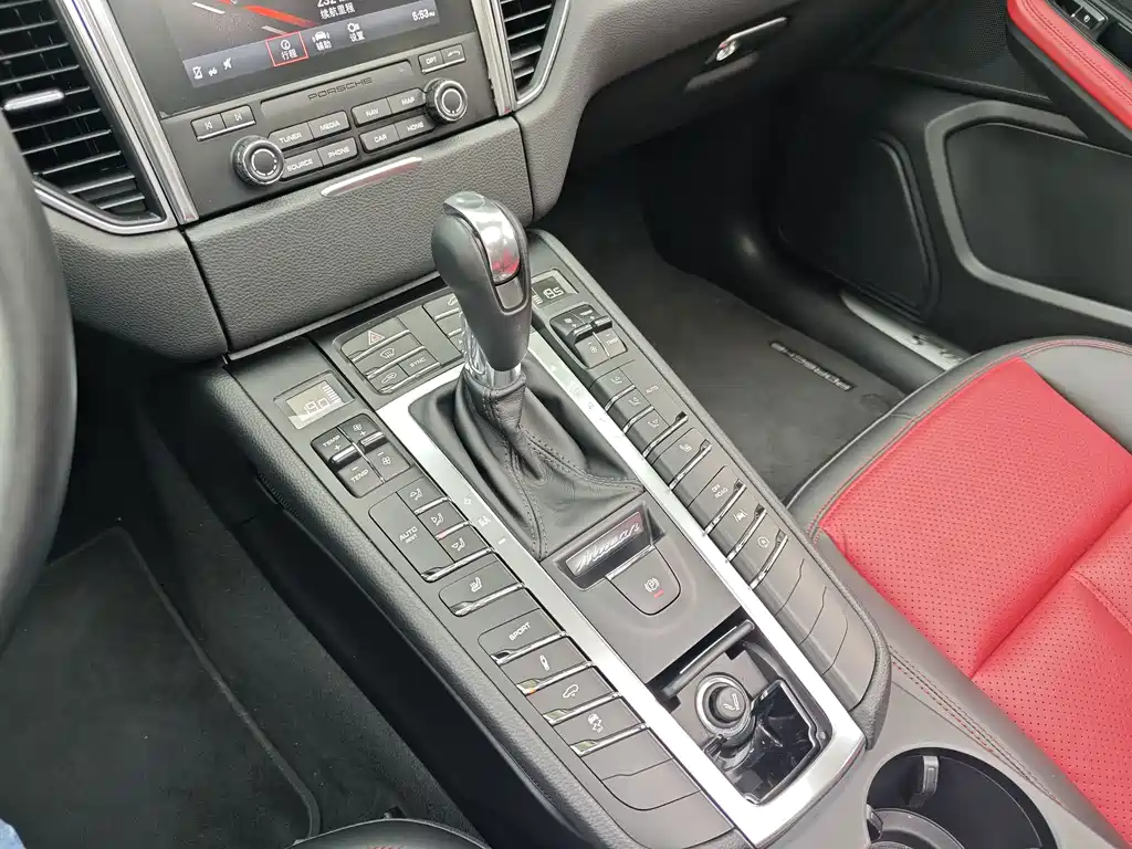 Macan 2017 Macan S 3.0T купить на сайте DeffCars