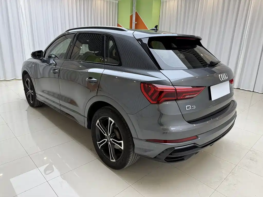 Audi Q3 2022 35 TFSI Fashionable and Dynamic купить на сайте DeffCars