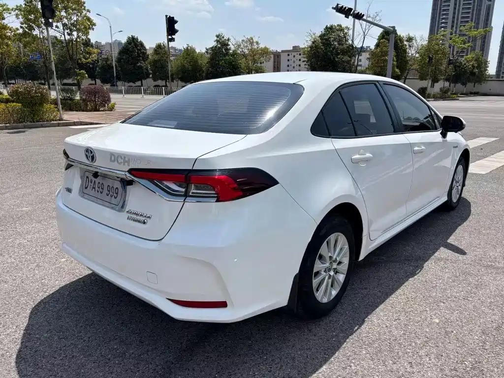 Corolla 2019 Dual Engine 1.8L E-CVT GL-i Pioneer Edition купить на сайте DeffCars
