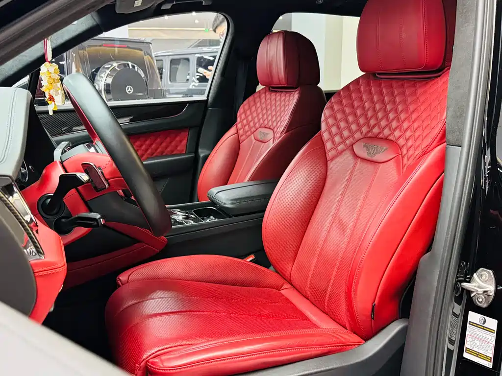 Bentayga 2021 4.0T V8 купить на сайте DeffCars