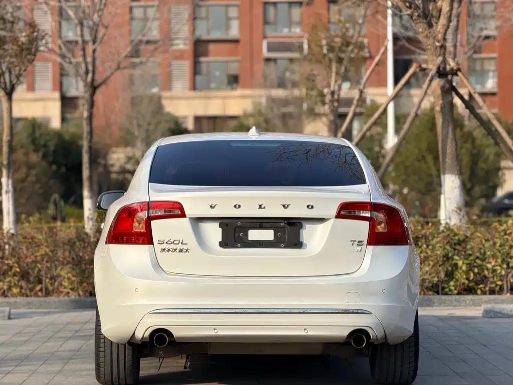 Volvo S60 2019 S60L facelift T5 Smart Advanced Edition купить на сайте DeffCars
