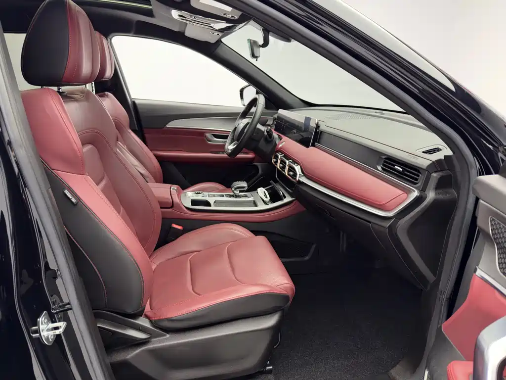 Jietu X70 PLUS 2023 model 1.5T DCT Ziqiang PRO 5 seats купить на сайте DeffCars