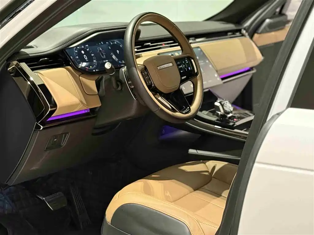 Range Rover Sport 2024 400PS Model Edition купить на сайте DeffCars