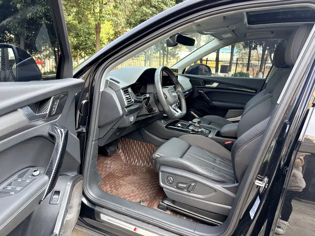 Audi Q5L 2022 40T luxury and dynamic model купить на сайте DeffCars