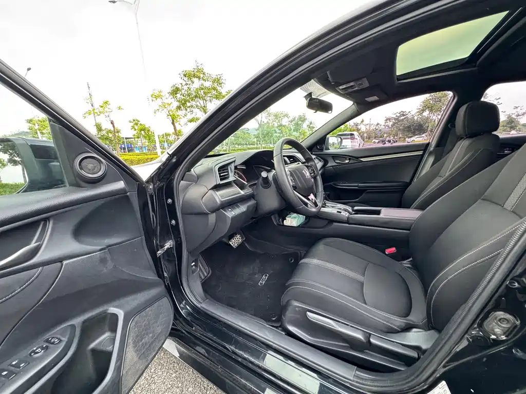 Civic 2021 HATCHBACK 220TURBO CVT cool control купить на сайте DeffCars