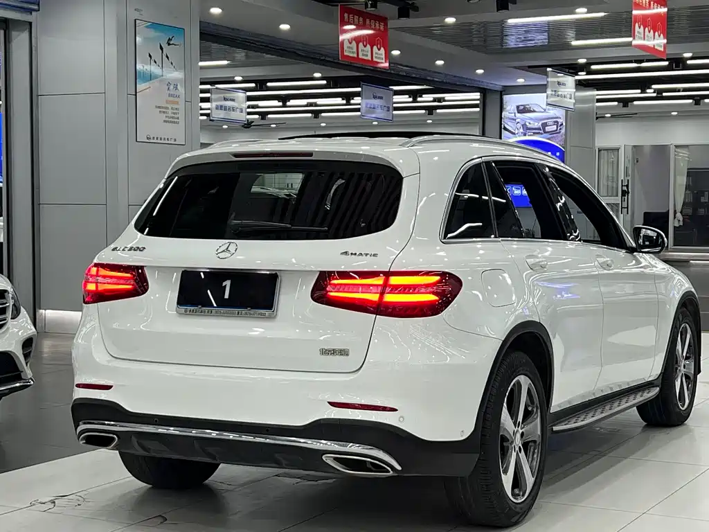 Mercedes-Benz GLC 2017 GLC 260 4MATIC luxury model купить на сайте DeffCars