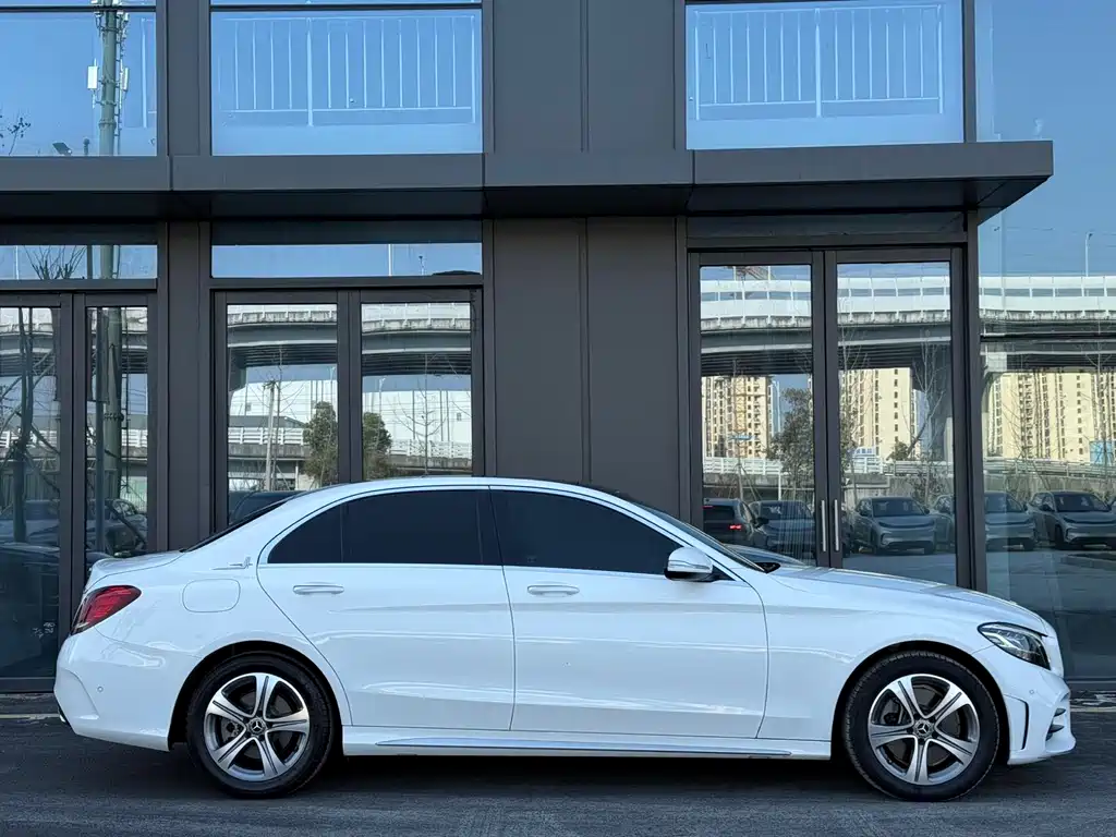 Mercedes-Benz C-Class 2019 C 260 L Sports Edition купить на сайте DeffCars