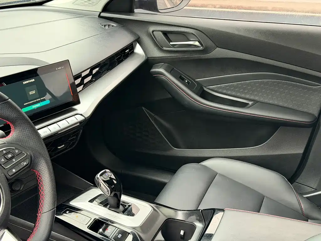 MG5 2021 300TGI DCT Green Luxury Edition купить на сайте DeffCars