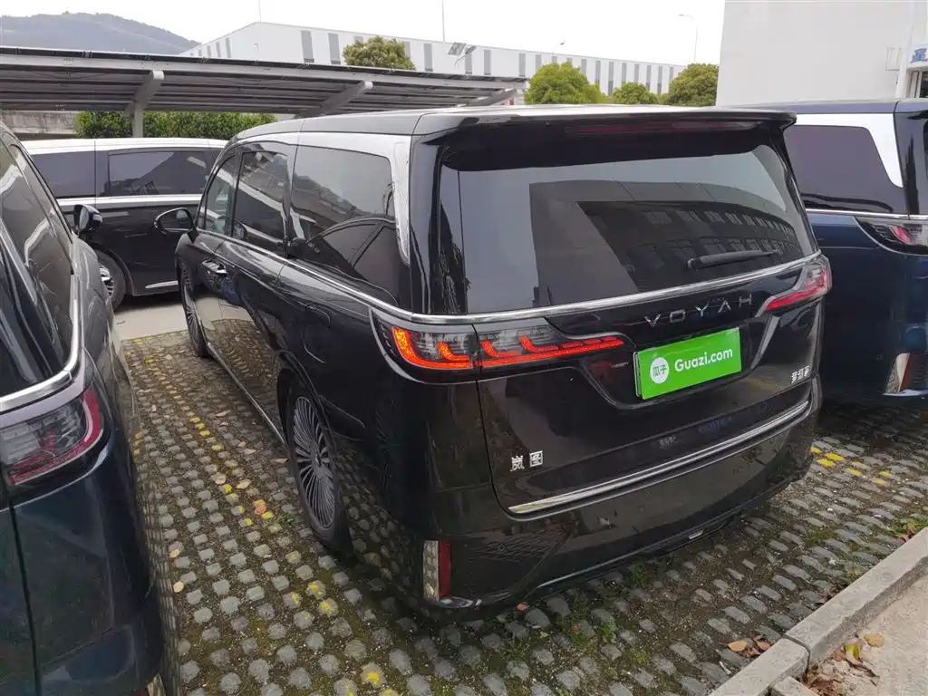 Lantu Dreamer 2025 PHEV four-wheel drive flagship Kunpeng version купить на сайте DeffCars
