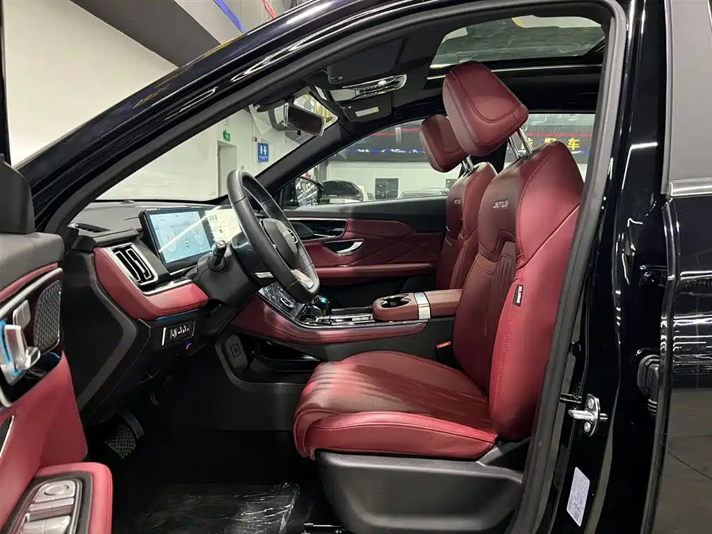 Jietu X70 PLUS 2025 1.5T luxury version 5 seats купить на сайте DeffCars