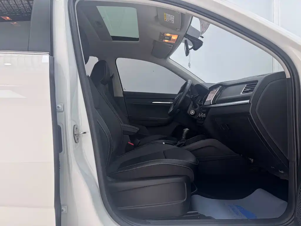Kamiq 2021 1.5L automatic comfort version купить на сайте DeffCars