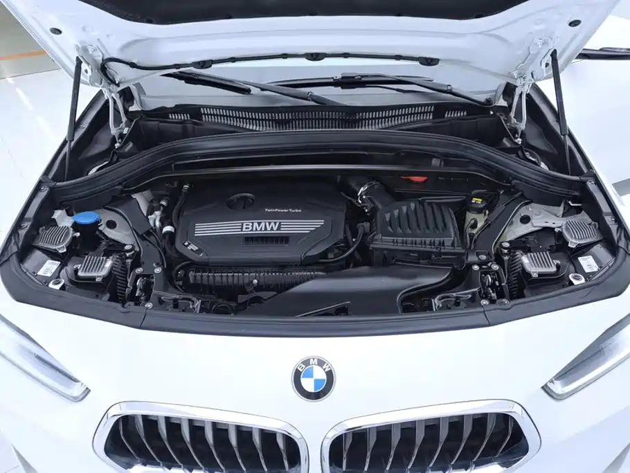 BMW X2 2020 sDrive25i Leading M Off-Road Package купить на сайте DeffCars