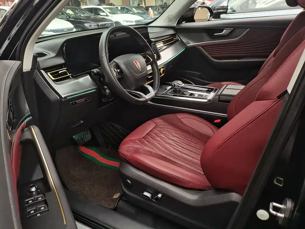 Hongqi HS5 2023 2.0T Qixiang Pro version купить на сайте DeffCars