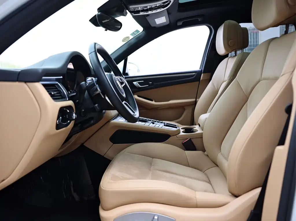 Macan 2017 Macan 2.0T купить на сайте DeffCars